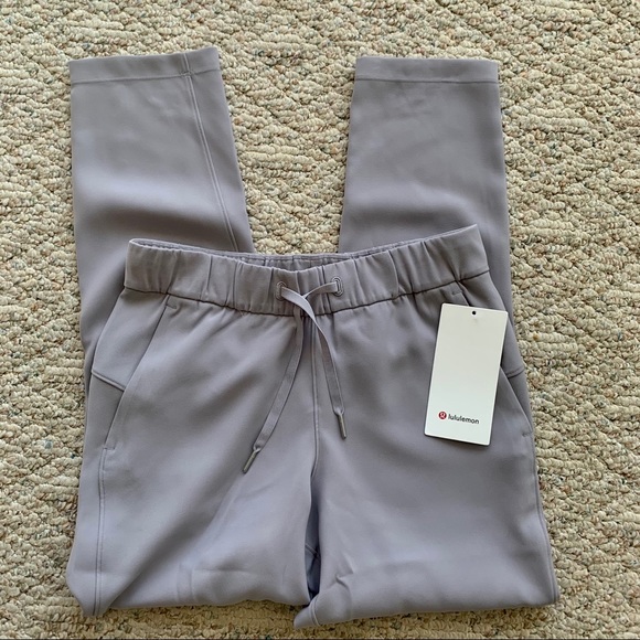 lululemon athletica Pants - On the Fly 7/8 Pant Lululemon Size 4 Woven NWT